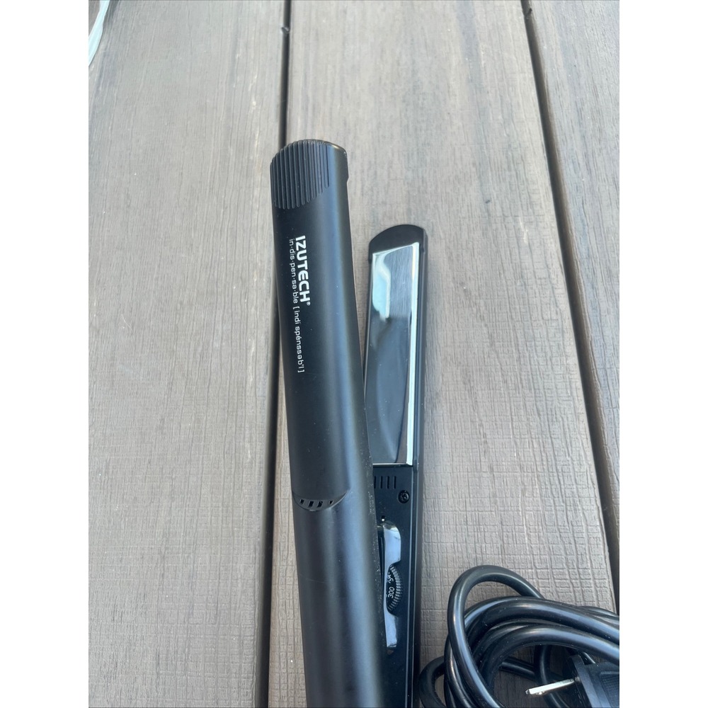 IZUTECH‎ Indispensable Flat Iron Black Titanium Plate Hair Straightener 450F